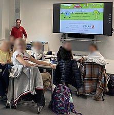 Ihre Apotheken in Zwiesel im Bayerischen Wald. Hämophilie, Onkologie, MS, HIV, Babyfreundliche Apotheke mit Stillberatung und mehr. Mit E-Rezept Service