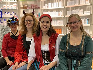 Ihre Apotheken in Zwiesel im Bayerischen Wald. Hämophilie, Onkologie, MS, HIV, Babyfreundliche Apotheke mit Stillberatung und mehr. Mit E-Rezept Service