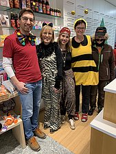 Ihre Apotheken in Zwiesel im Bayerischen Wald. Hämophilie, Onkologie, MS, HIV, Babyfreundliche Apotheke mit Stillberatung und mehr. Mit E-Rezept Service